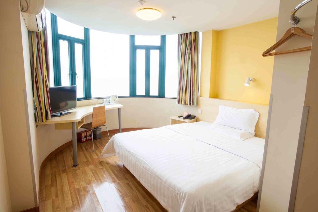 7Days Inn Changsha Xiangjiazhong Road Kaifu Temple Стая снимка