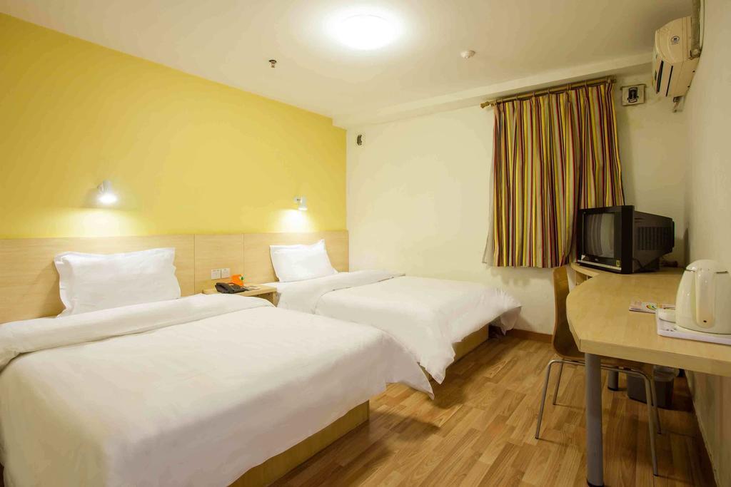 7Days Inn Changsha Xiangjiazhong Road Kaifu Temple Стая снимка